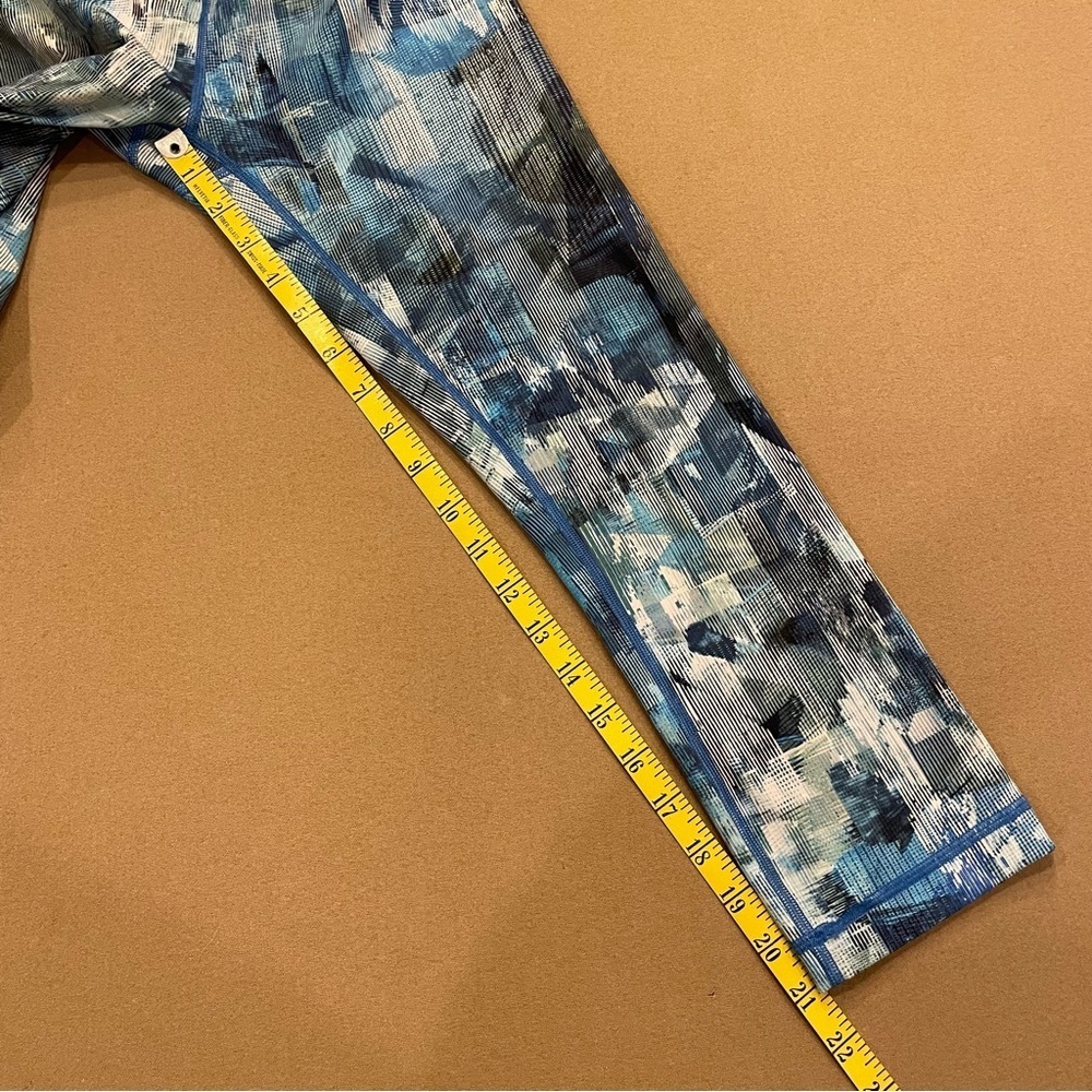 Lululemon Wunder Under Crop Hi-Rise 21” Sun Dazed Multi Blue Size 4 - Picture 9 of 10
